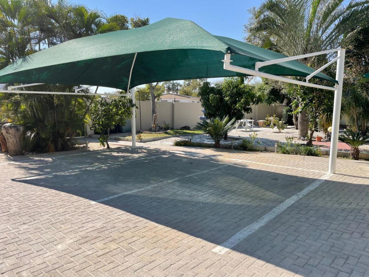 Hotel Ry Courtyard à Oshakati Extérieur photo
